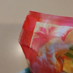 Casual Corner Accessories - Gorgeous CASUAL CORNER 100/ Silk Scarf Casual Corner Accessories - Gorgeous CASUAL CORNER 100/ Silk Scarf